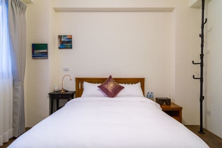 Wendy's Home City Hall A-10