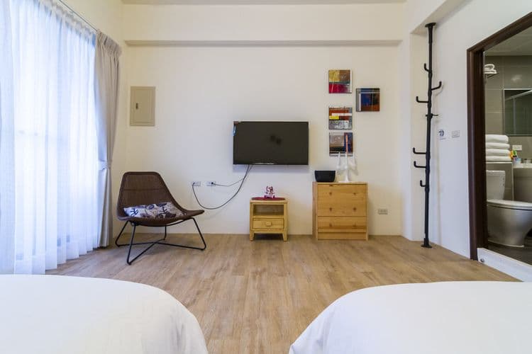 Wendy's Home City Hall A-9