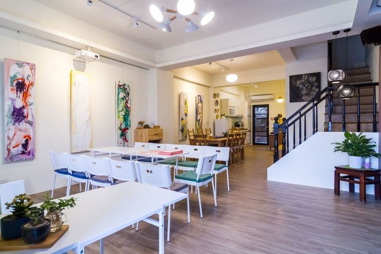 Wendy's Home City Hall B-1