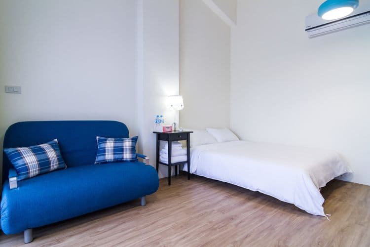 Wendy's Home City Hall B-10