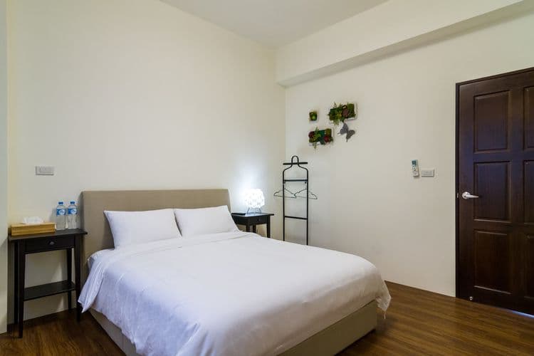 Wendy's Home City Hall B-11