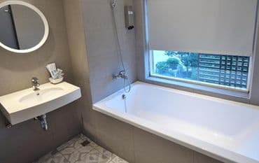 New California Hotel-3