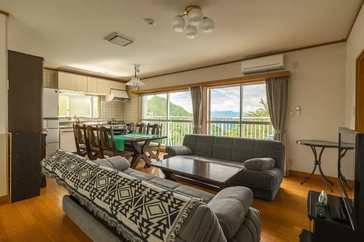 A villa in the forest in Nankarazawa.-7