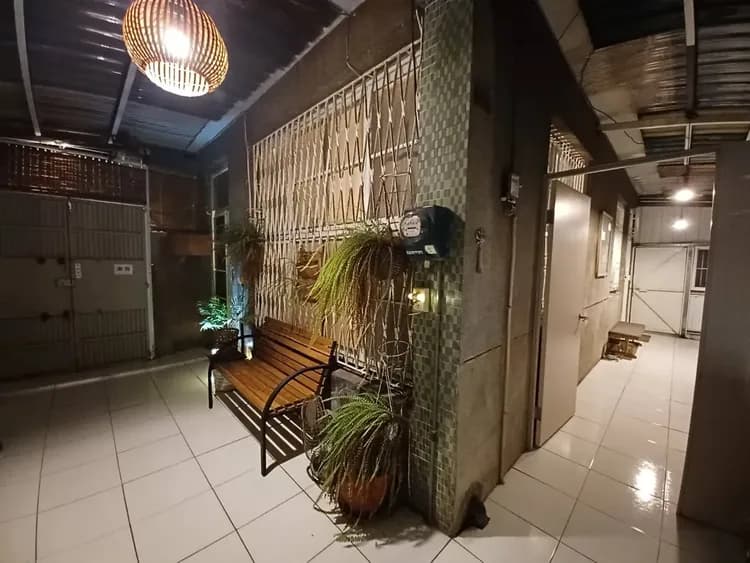 台南懷舊風格/透天一樓套房-好停車-9