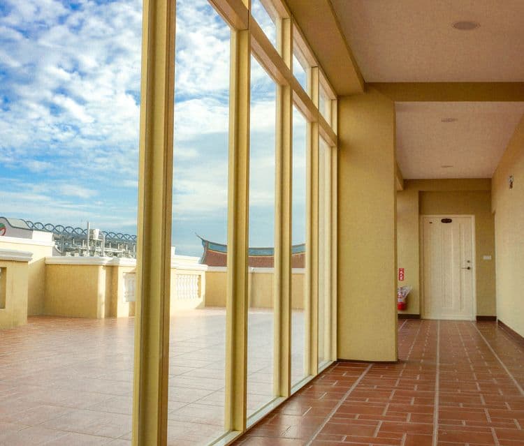 微醺｜內部走廊