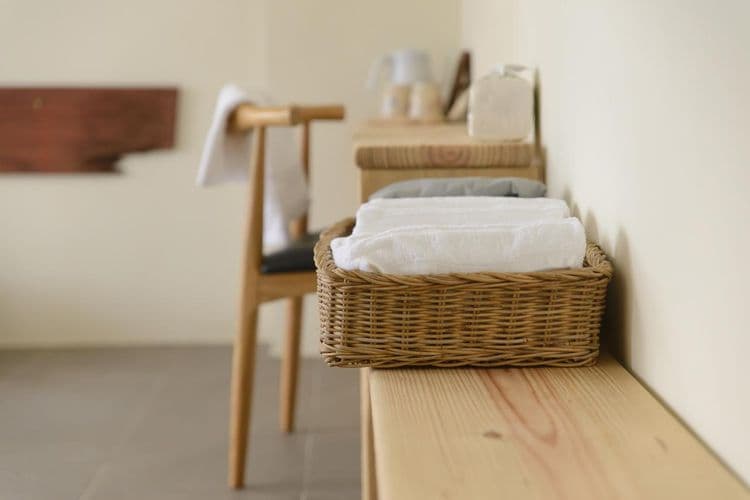 White house 35 B&B-15