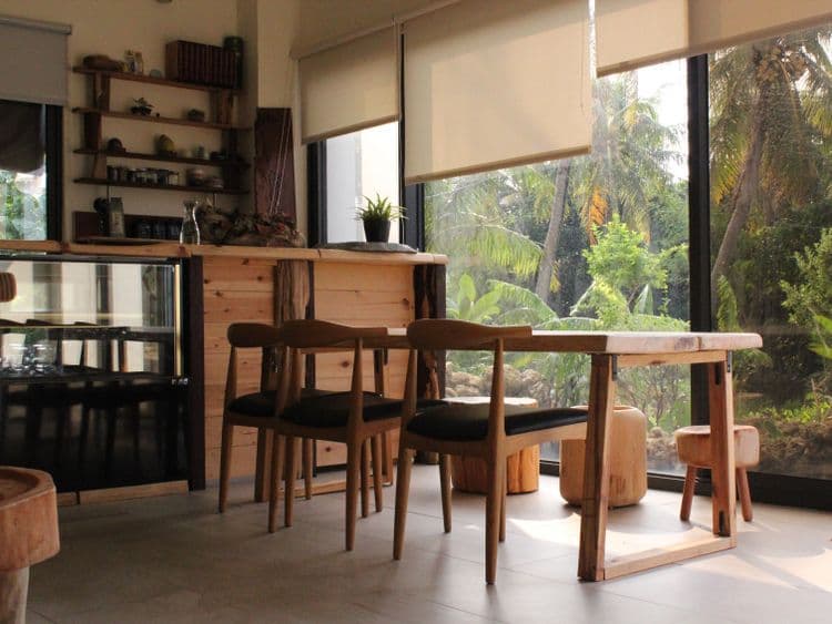 White house 35 B&B-8