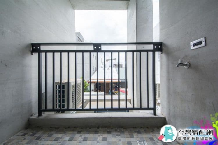 Time Traveling Hostel near Forest Park, 4D Night Market-14