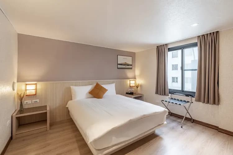 雙人房（每間裝潢風格不同）