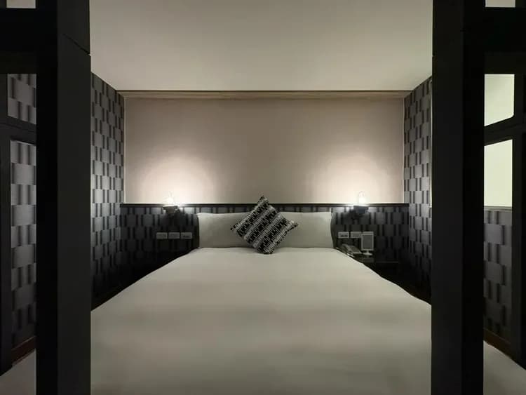 雙人房（每間裝潢風格不同）