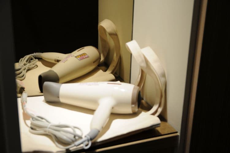 非壁掛式負離子吹風機