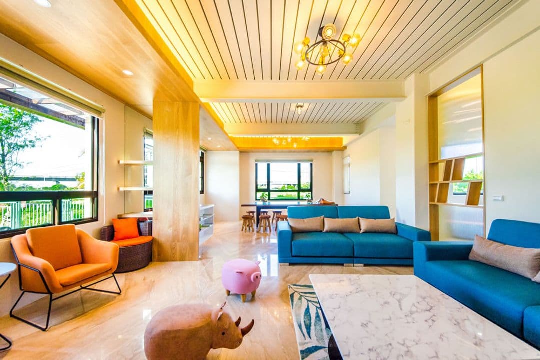 宜蘭縣-羽楓左岸 | 14-20人 宜蘭包棟Villa | KTV&BBQ烤肉&親子遊戲區&生態池 | 景觀庭園x落羽松x楓香樹