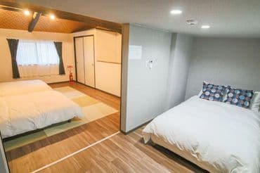 G46: Warm wood texture-3