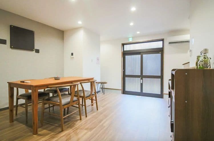 G46: Warm wood texture-7