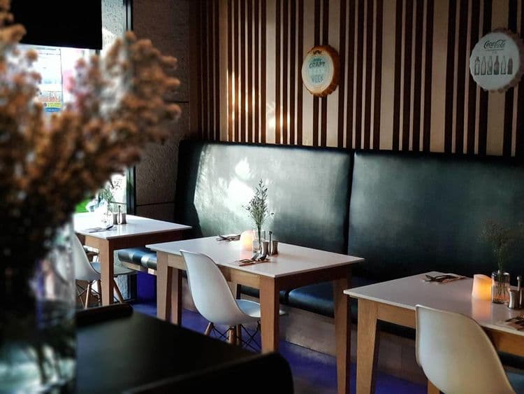 Bizotel Premier Hotel & Residence-5