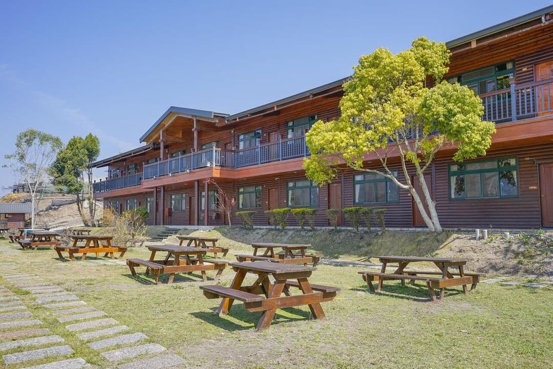 南投縣-清境雲之瀑休閒景觀渡假村 | 南投8-14人包棟 | 寵物友善 | 烤肉&大草坪