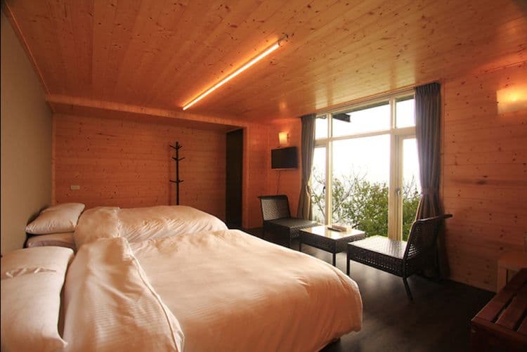 The best yurt accommodation in the stream-Cingjing-8