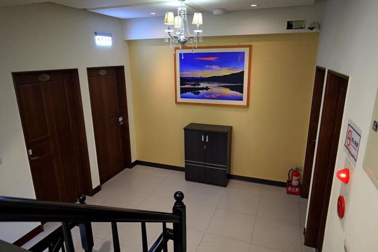 SUN MOON LAKE SMSX B&B-7