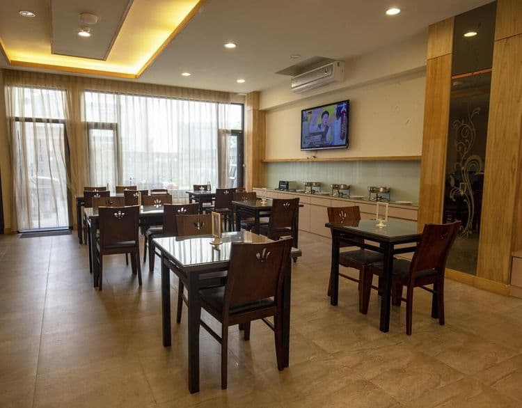 SUN MOON LAKE SMSX B&B-3