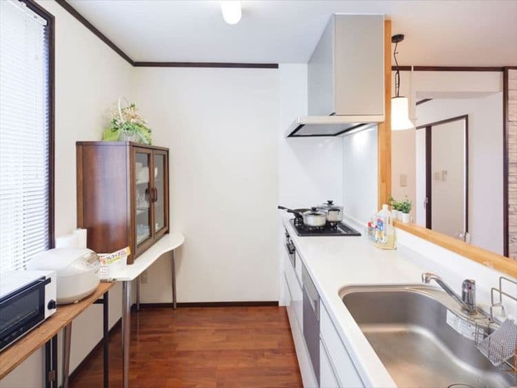 那霸機場車程25分/超市步行3分/3房1廳/最多可住12人/101㎡/免費停車位2個/觀光便利-7