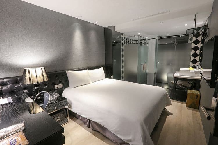 CHECK inn Taipei Main Station-5