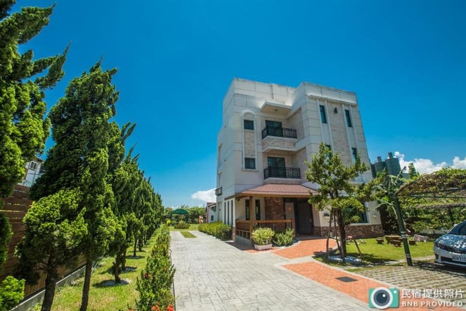 王朝民宿 | 8-16人花蓮包棟 | PS5&電動麻將桌＆BBQ烤肉＆KTV歡唱-3