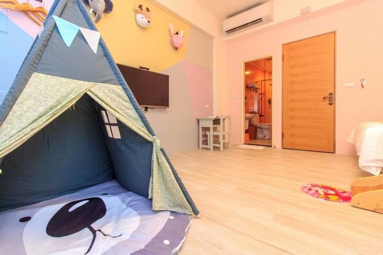 斑鳩小鎮親子民宿 l 10-28人宜蘭包棟  | 滑梯房-11