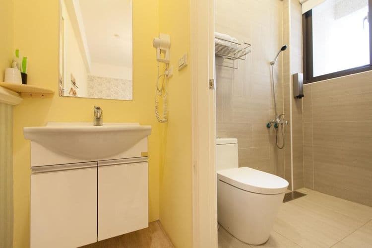 Happy traveler bed and breakfast-14