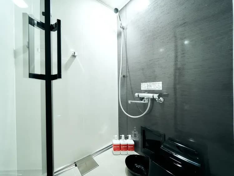 シャワールーム