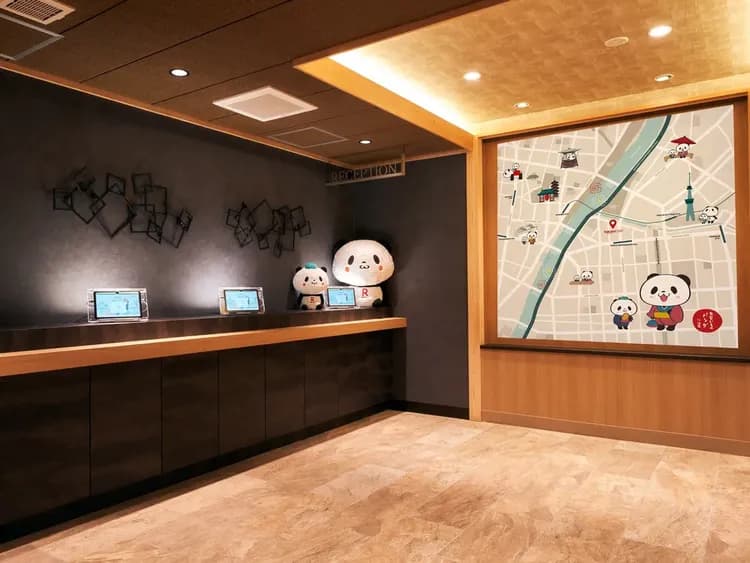 ロビーにてセルフチェックイン