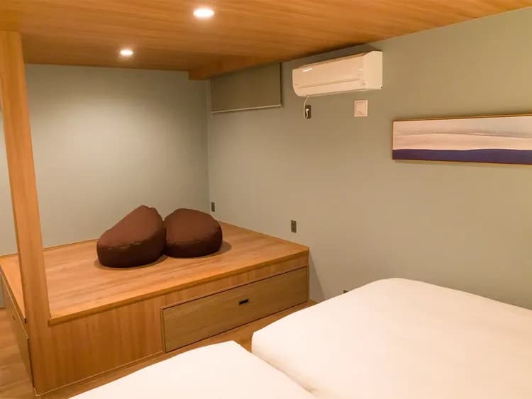 【104・105】小上がりにはダブルサイズの布団を1組敷いていただけます（2階）