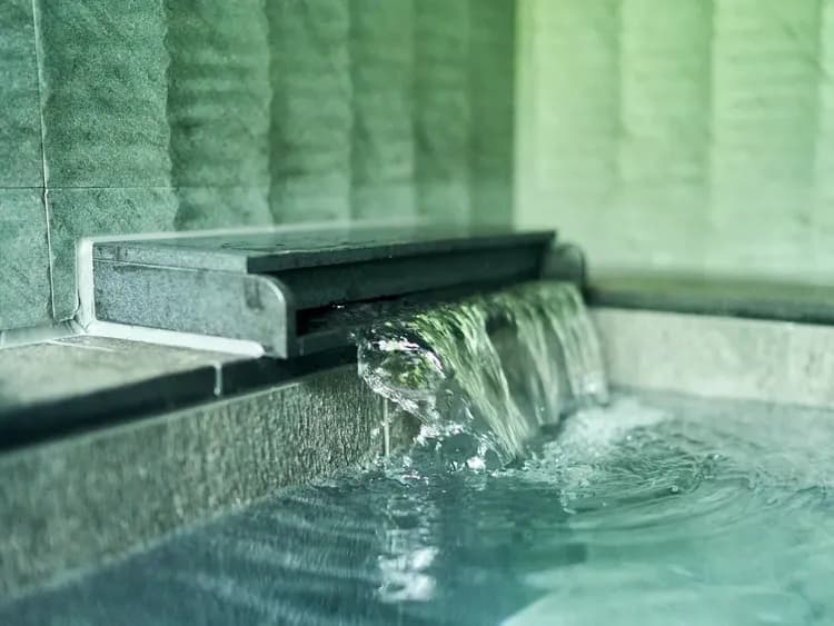 全室共通/温泉かけ流し足湯