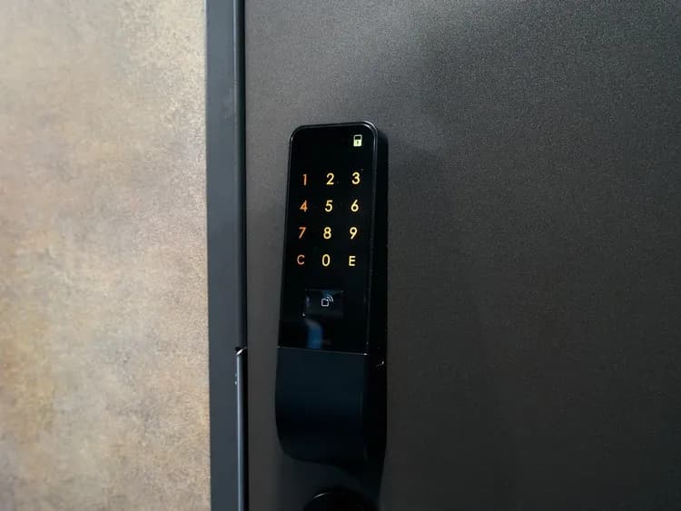 スーペリア：入室キー