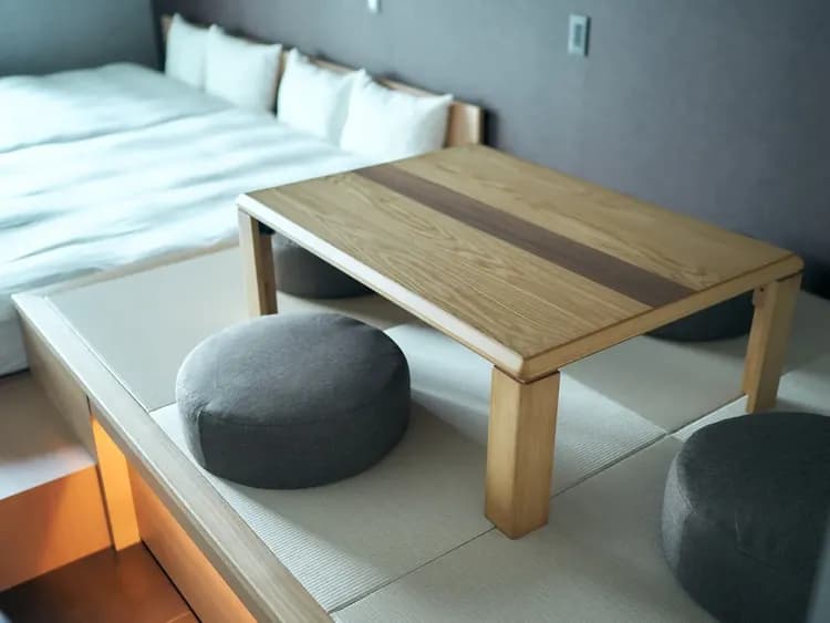 スーペリア：小上がりでお寛ぎください