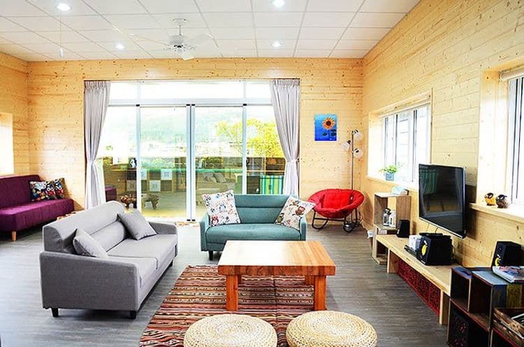 二樓寬敞的客廳