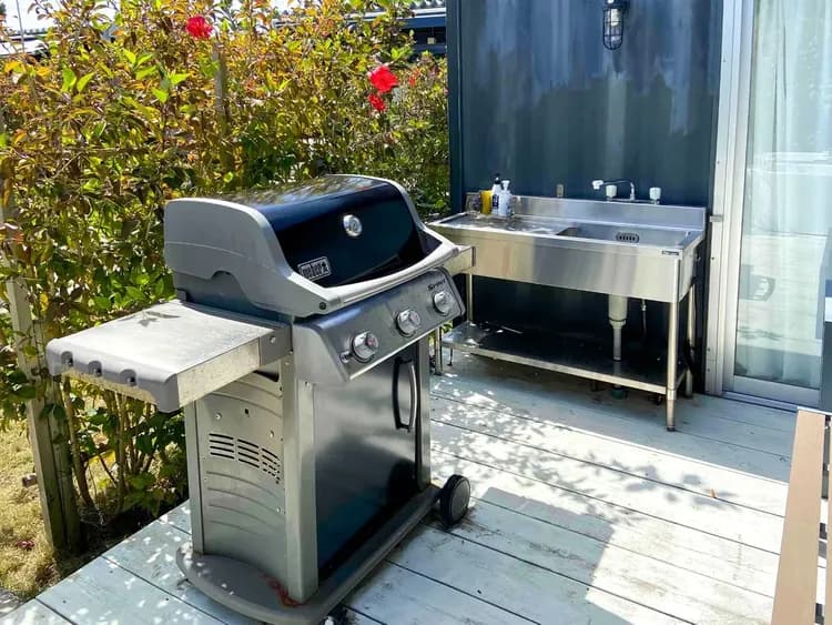 ガス式バーベキューコンロ