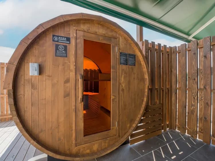 【サウナ】全客室に、高温バレルサウナを設置