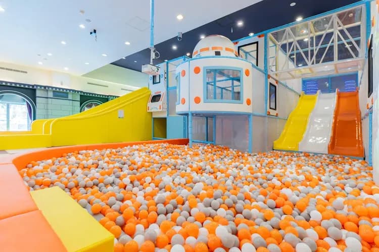 | Magi Land兒童遊戲室使用規範 | 使用時間以及收費標準依照現場售票規定，”無提供免費使用”，詳細規範請洽飯店現場人員或官網公告。