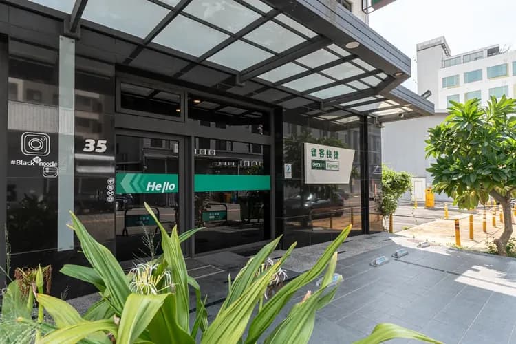 CHECK inn Express Taichung FuXing Hall 2-7