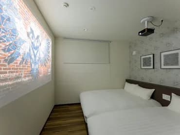 【8名定員 客室一例】EPSONホームプロジェクター