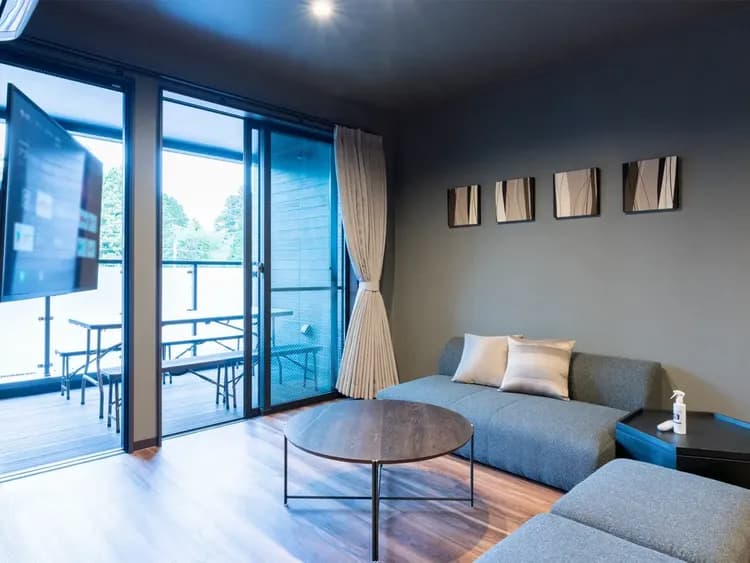 【8名定員 客室一例】リビング