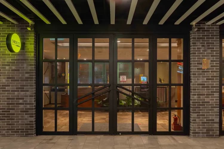 雀客旅館台中自由-5