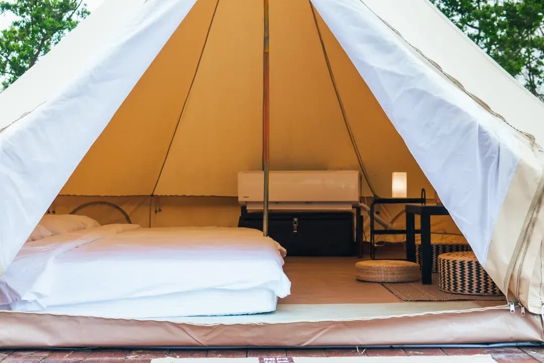 苗栗縣-衝到山上去放空/再~露營露營區｜獨家75折起！屋脊帳、豪華露營、可選購烤肉