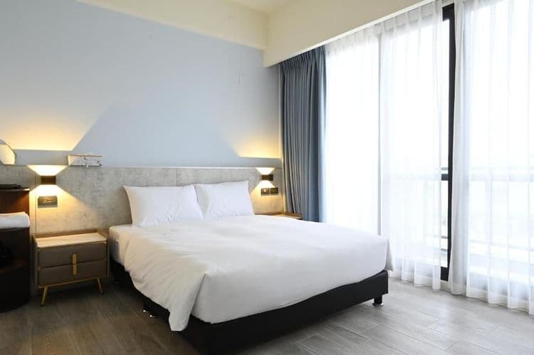 衡定理台南安平包棟民宿·理蓄｜10-20人包棟｜知名美食節目指定合作旅宿｜設有麻將、烤肉、廚房、浴缸｜特約烤肉店家｜豪宅體驗｜軟水系統｜精油沐浴備品｜鄰近漁光島-5