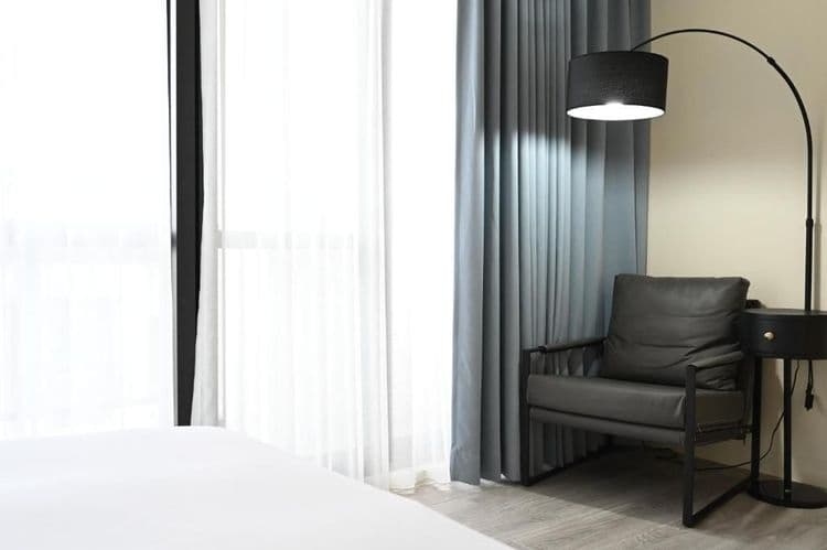 衡定理台南安平包棟民宿·理蓄｜10-20人包棟｜知名美食節目指定合作旅宿｜設有麻將、烤肉、廚房、浴缸｜特約烤肉店家｜豪宅體驗｜軟水系統｜精油沐浴備品｜鄰近漁光島-8