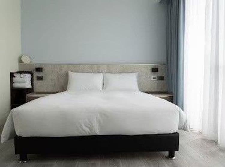 衡定理台南安平包棟民宿·理蓄｜10-20人包棟｜知名美食節目指定合作旅宿｜設有麻將、烤肉、廚房、浴缸｜特約烤肉店家｜豪宅體驗｜軟水系統｜精油沐浴備品｜鄰近漁光島-15