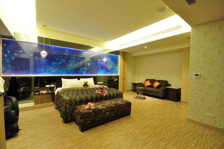 采岩汽車旅館 ｜洲際棒球場5分鐘｜-1