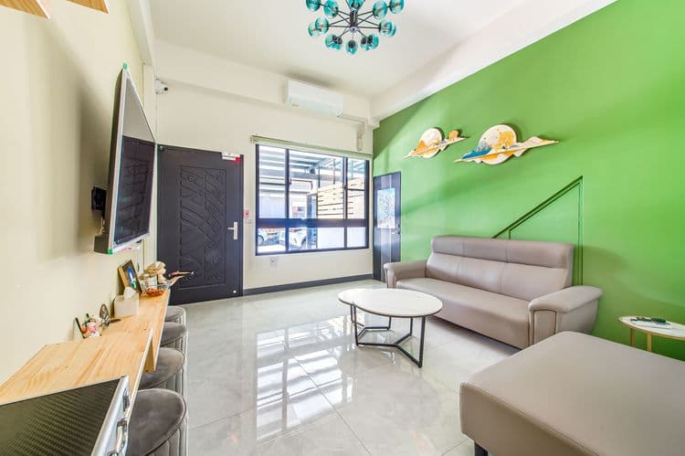 Green house sleep to B&B-1