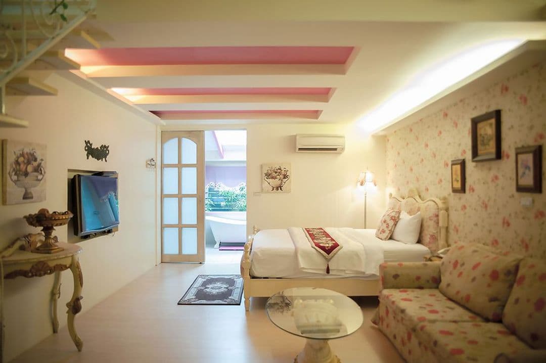 宜蘭縣-蓮春園花間雅舍 | 旋轉木馬、兒童電動車