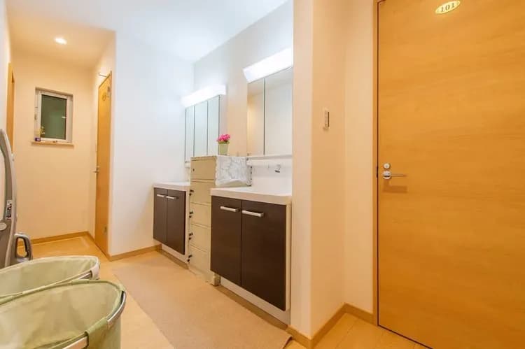 A two-story house! Nishikujo! USJ!-2-10